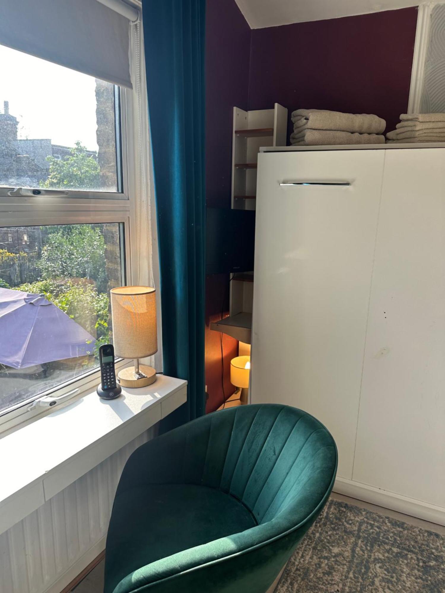 My Sky Secret Garden 1 Bedroom Londra Exterior foto