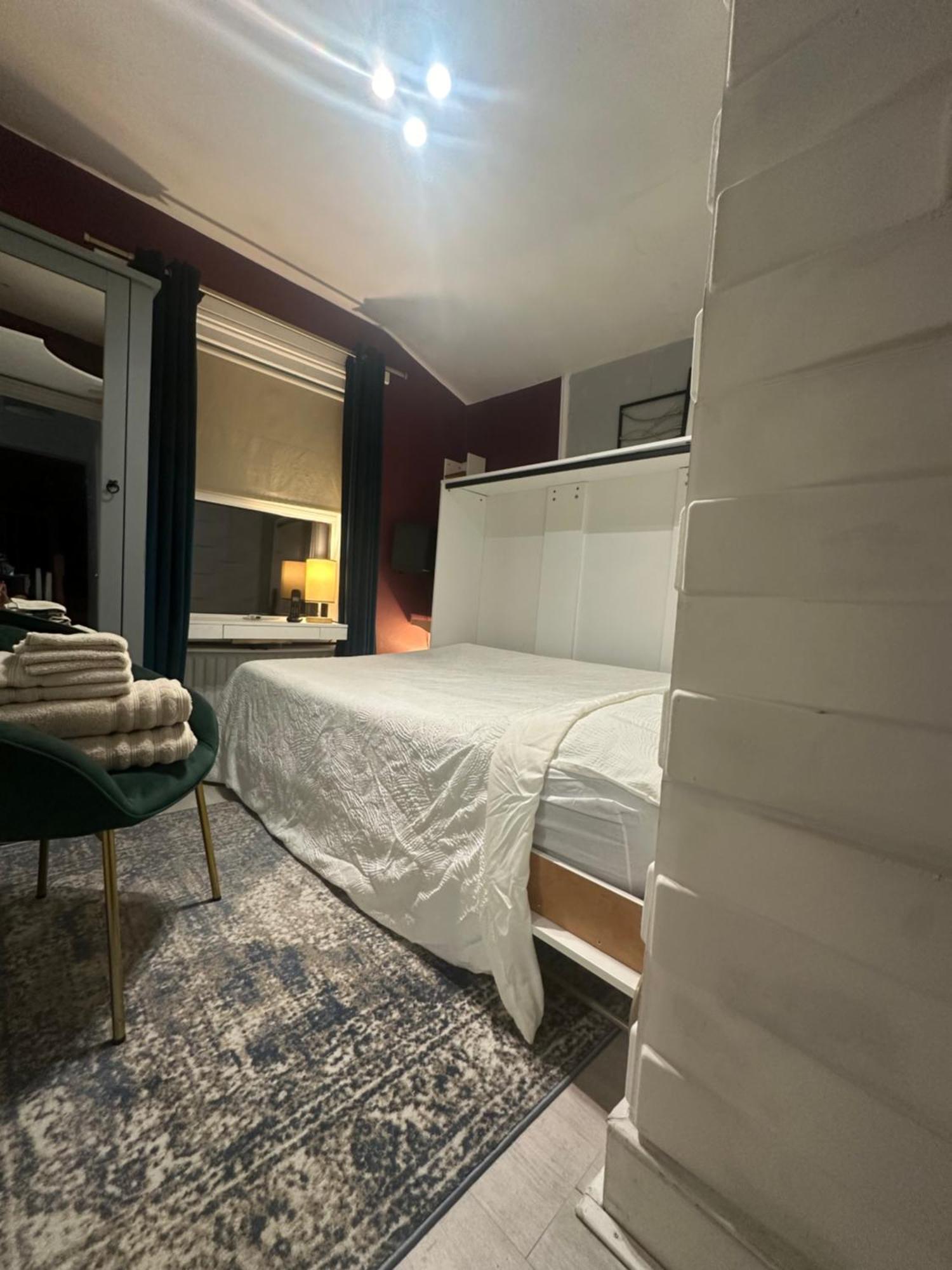My Sky Secret Garden 1 Bedroom Londra Exterior foto