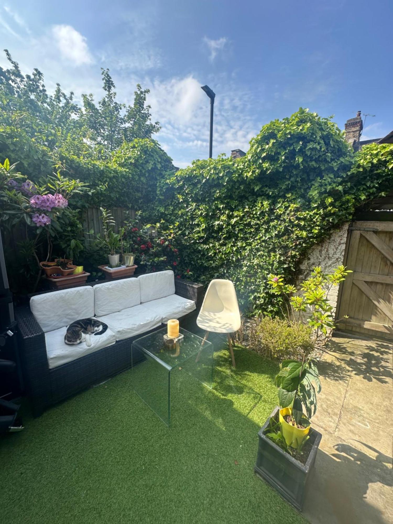My Sky Secret Garden 1 Bedroom Londra Exterior foto